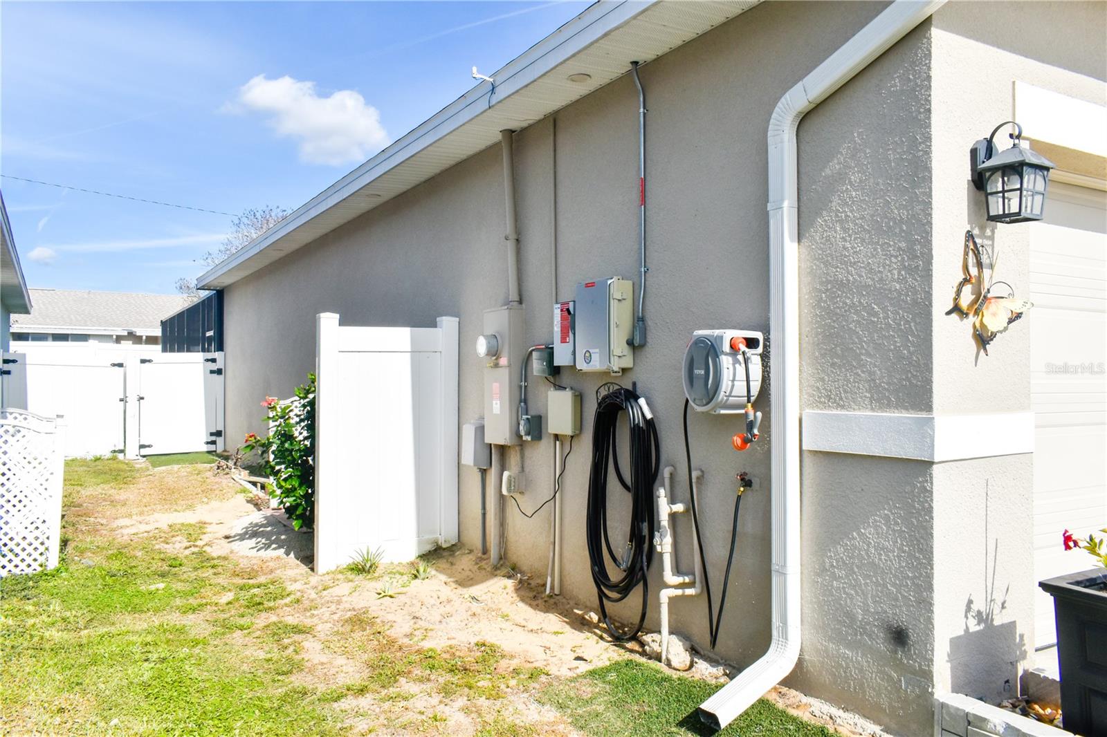 Image 5 of 91 For 180 Lake Smart Circle