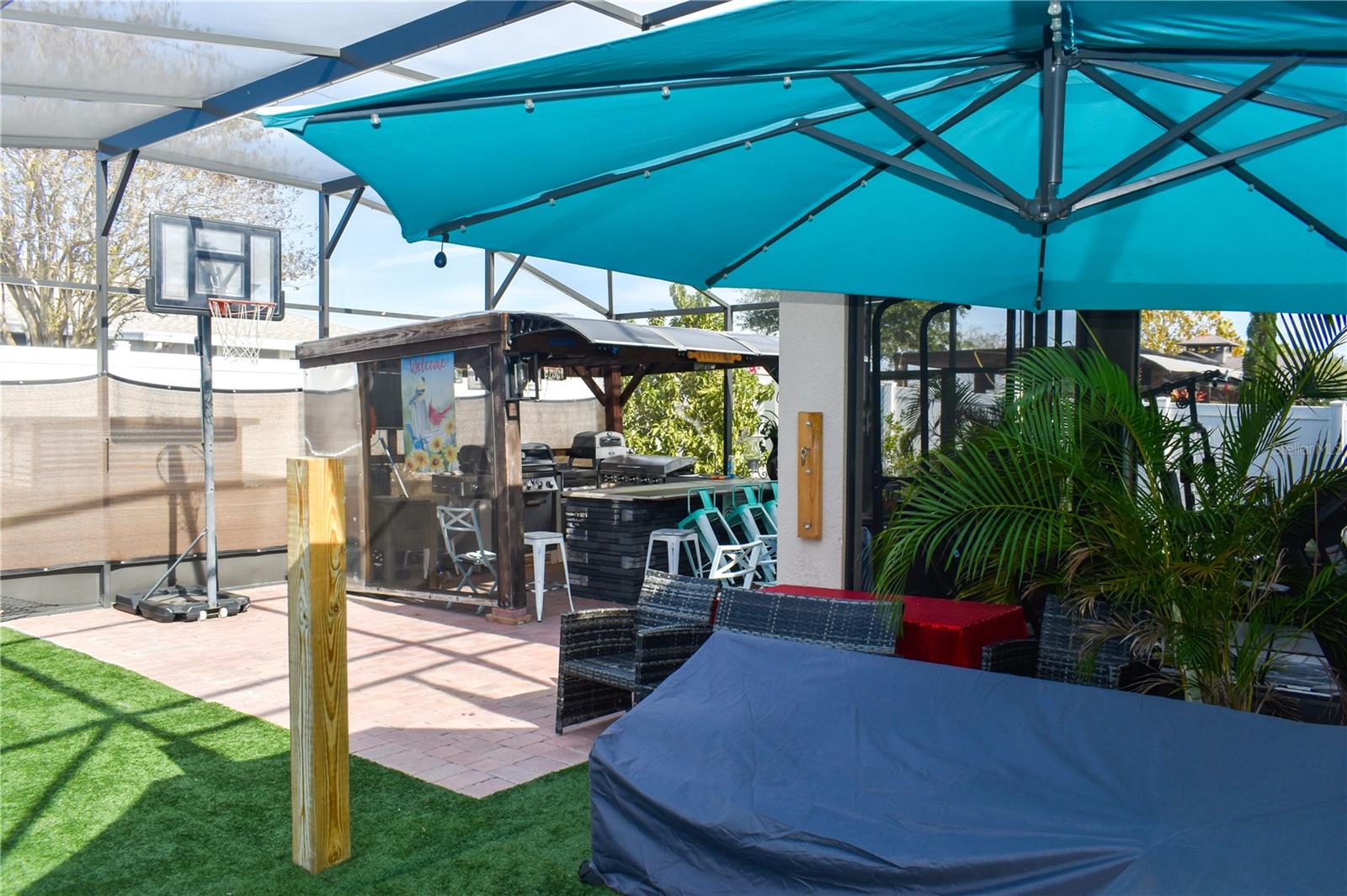 Image 68 of 91 For 180 Lake Smart Circle