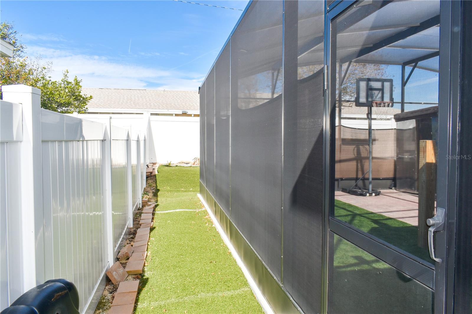 Image 69 of 91 For 180 Lake Smart Circle