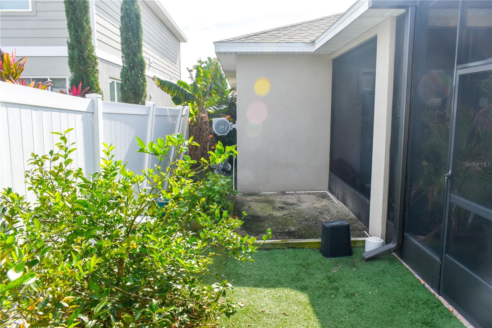 Image 75 of 91 For 180 Lake Smart Circle