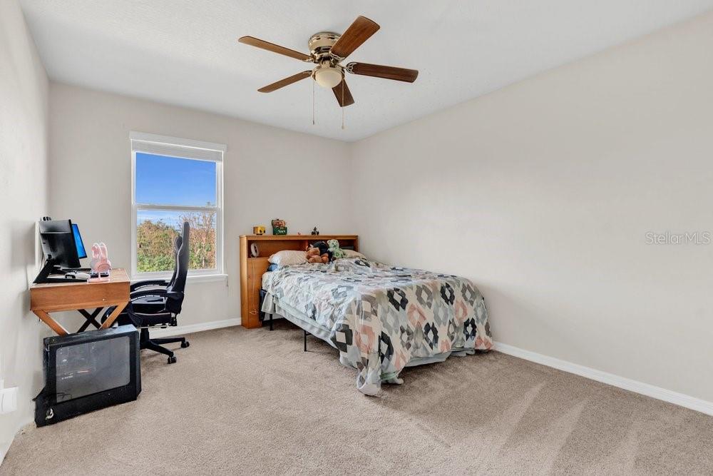 Image 18 of 44 For 1240 Maplebrook Drive