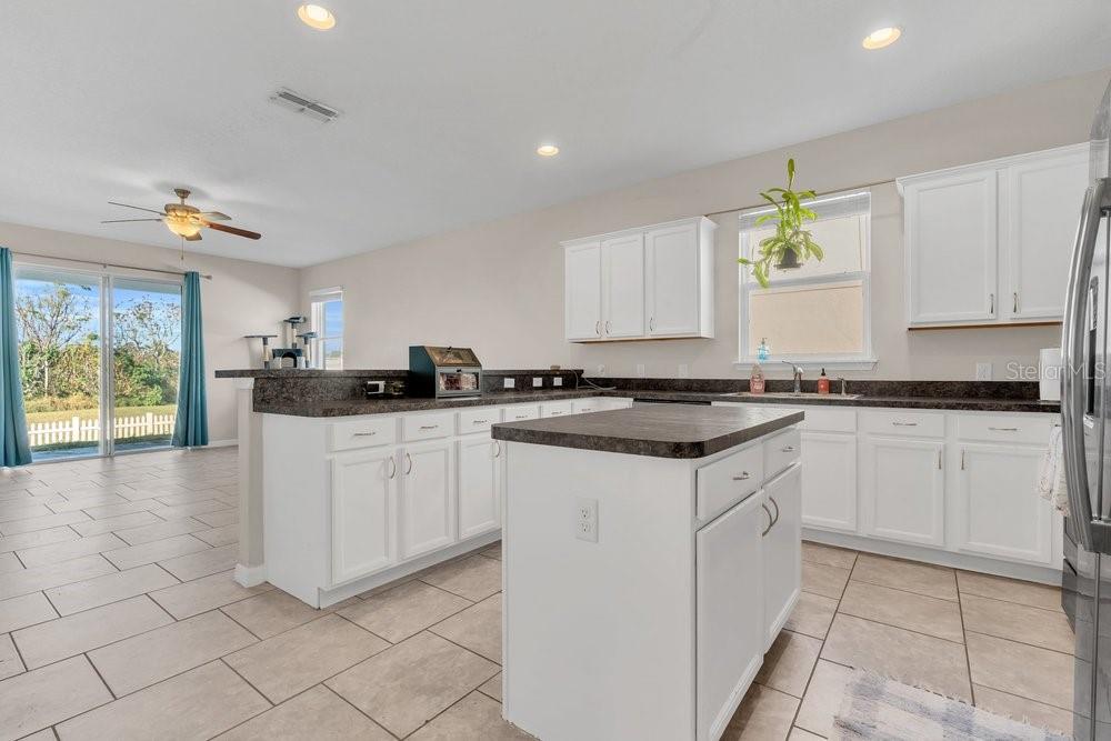 Image 8 of 44 For 1240 Maplebrook Drive