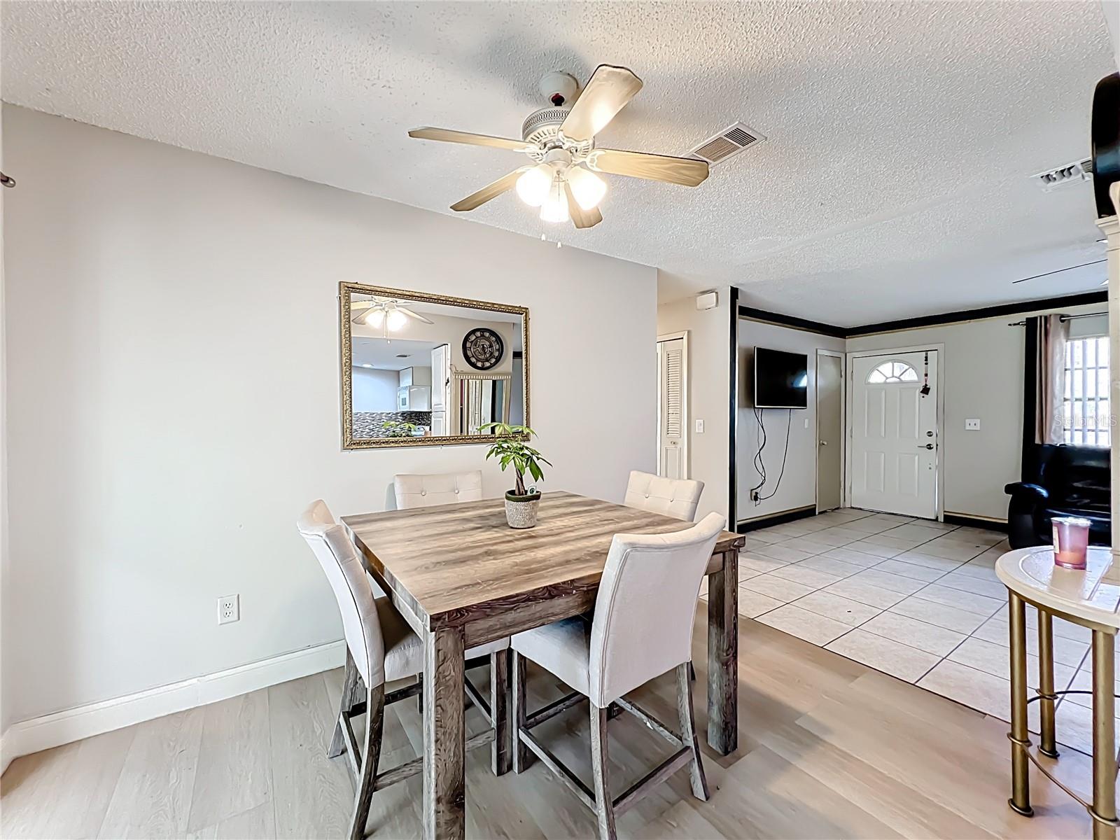 Image 11 of 36 For 2551 El Portal Avenue