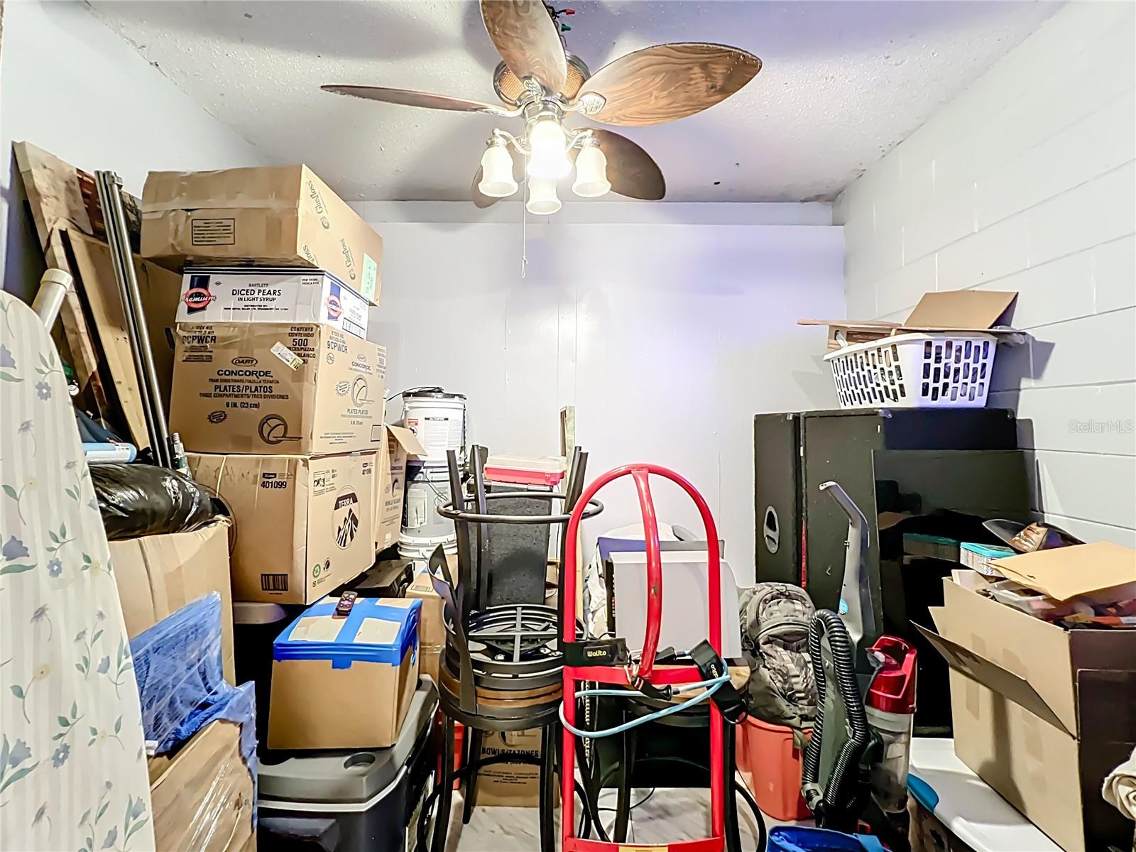 Image 32 of 36 For 2551 El Portal Avenue