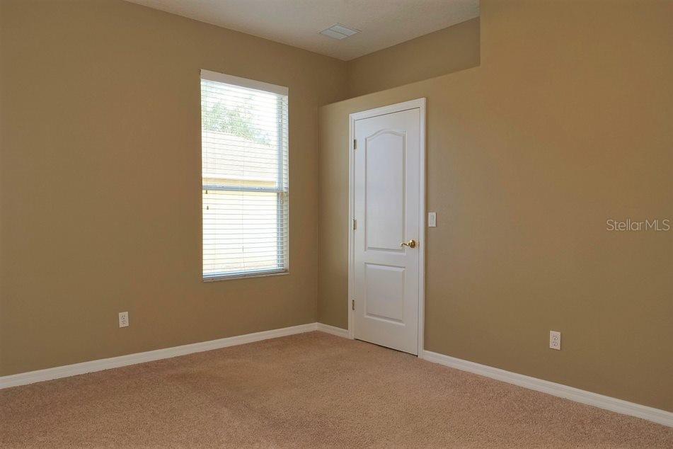 Image 11 of 16 For 4906 Lake Cove Boulevard