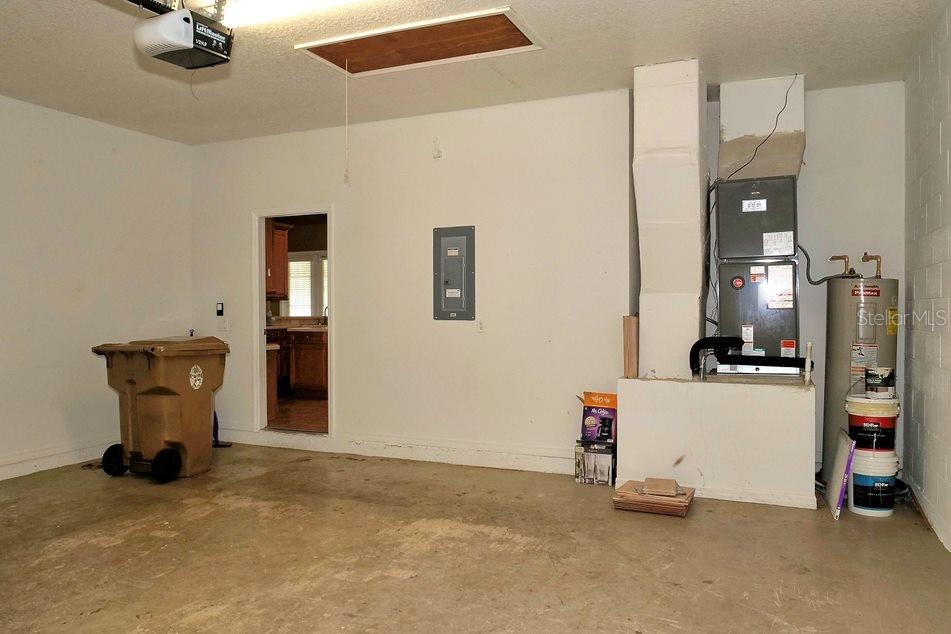 Image 14 of 16 For 4906 Lake Cove Boulevard