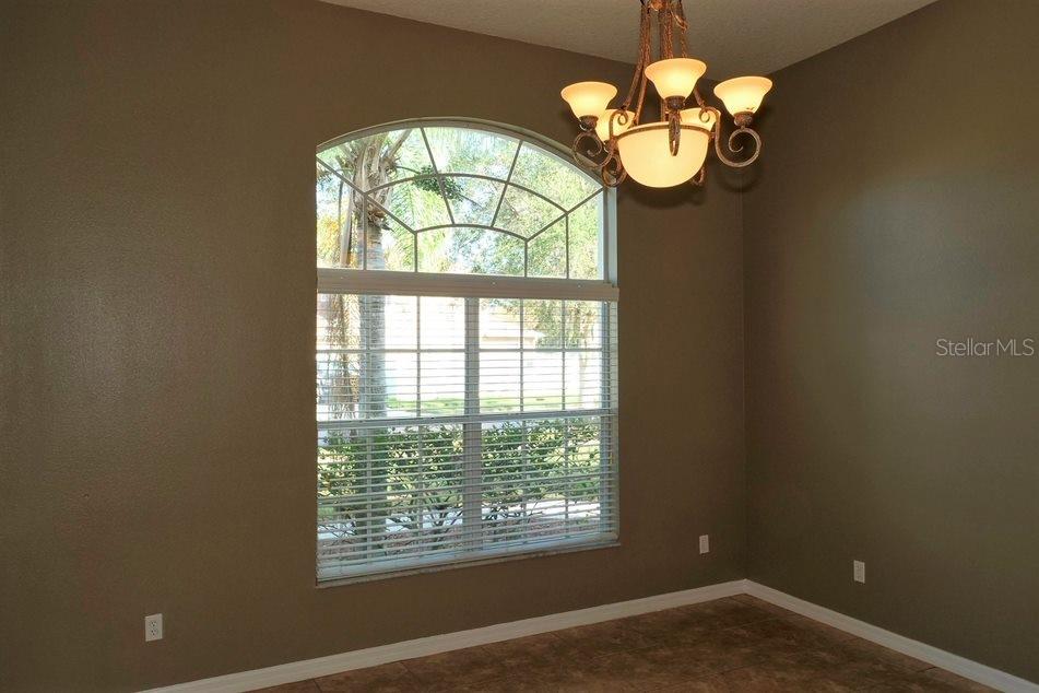 Image 4 of 16 For 4906 Lake Cove Boulevard