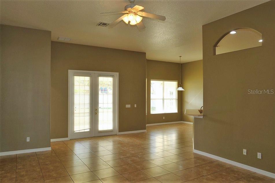 Image 5 of 16 For 4906 Lake Cove Boulevard