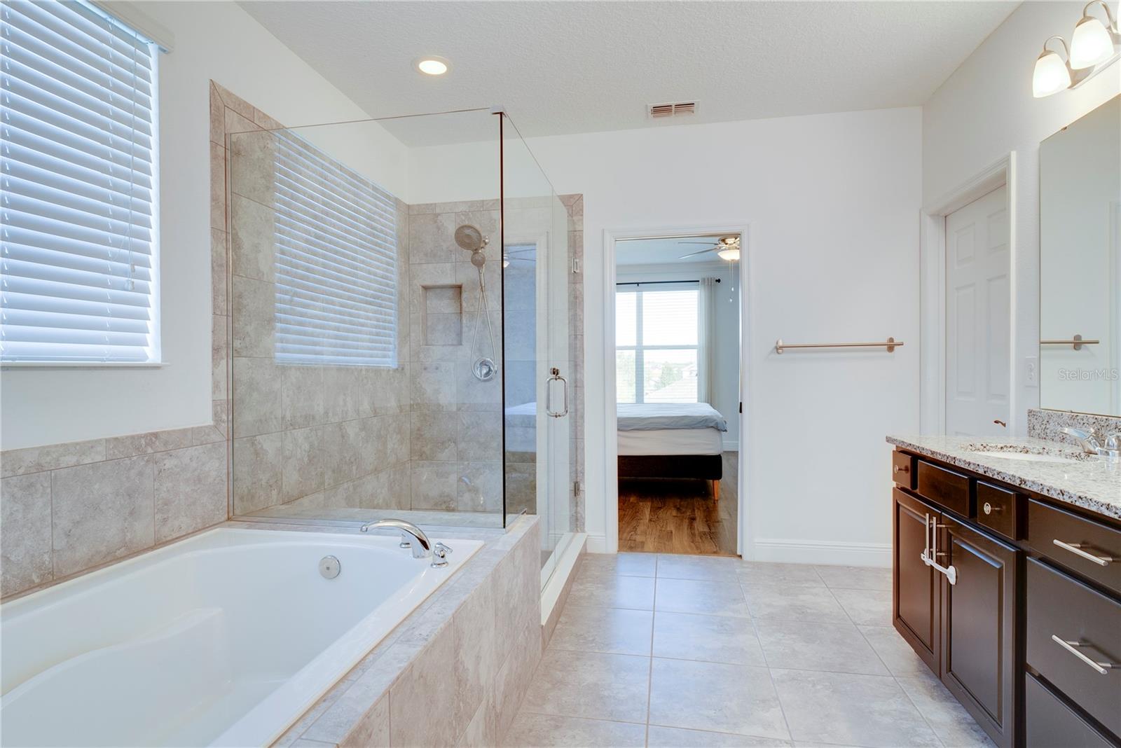 Image 32 of 36 For 15755 Sweet Limetta Drive