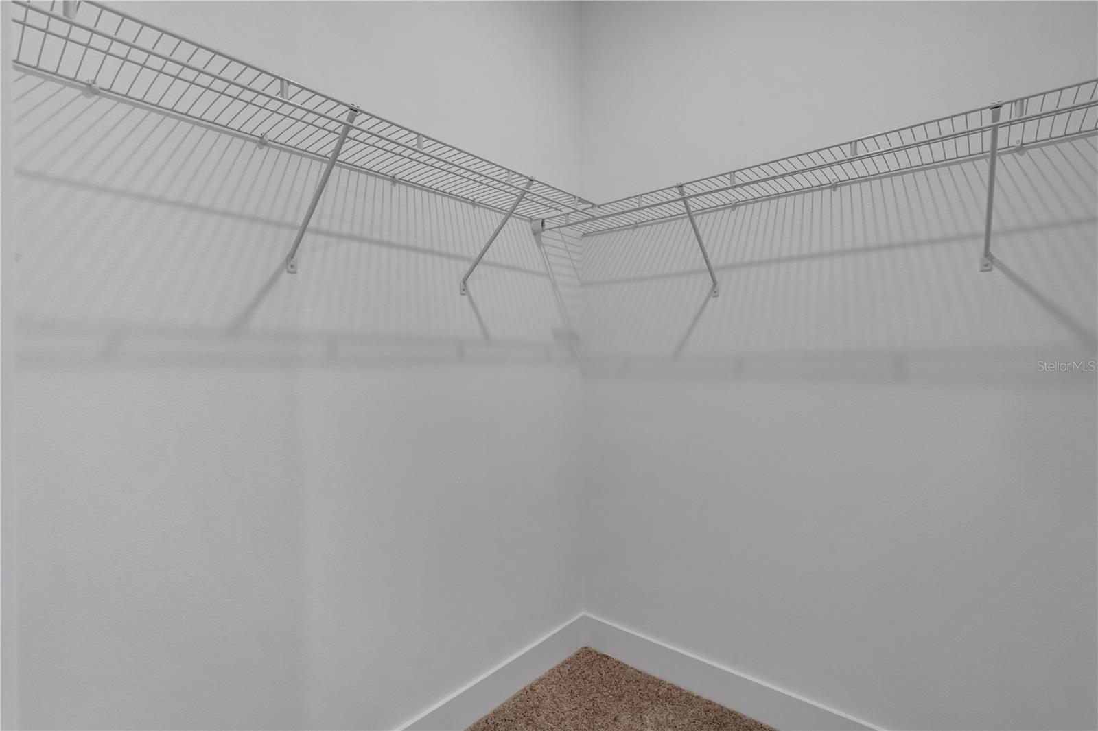 Image 10 of 33 For 15381 Hamlin Park Drive