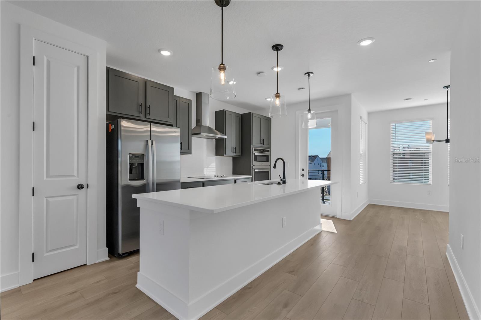 Image 13 of 33 For 15381 Hamlin Park Drive