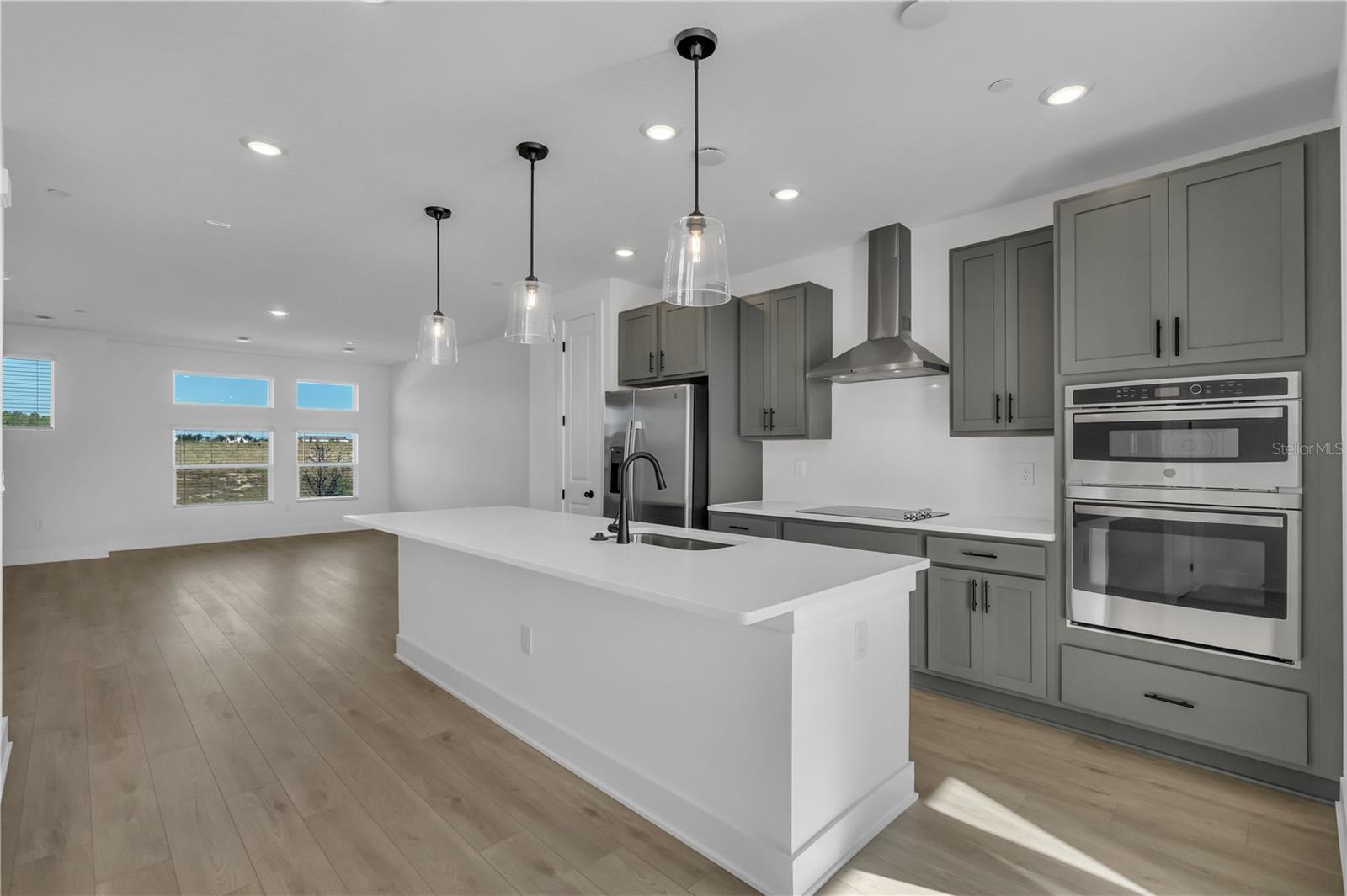 Image 15 of 33 For 15381 Hamlin Park Drive