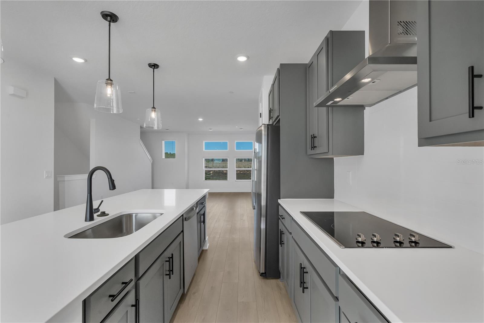 Image 16 of 33 For 15381 Hamlin Park Drive