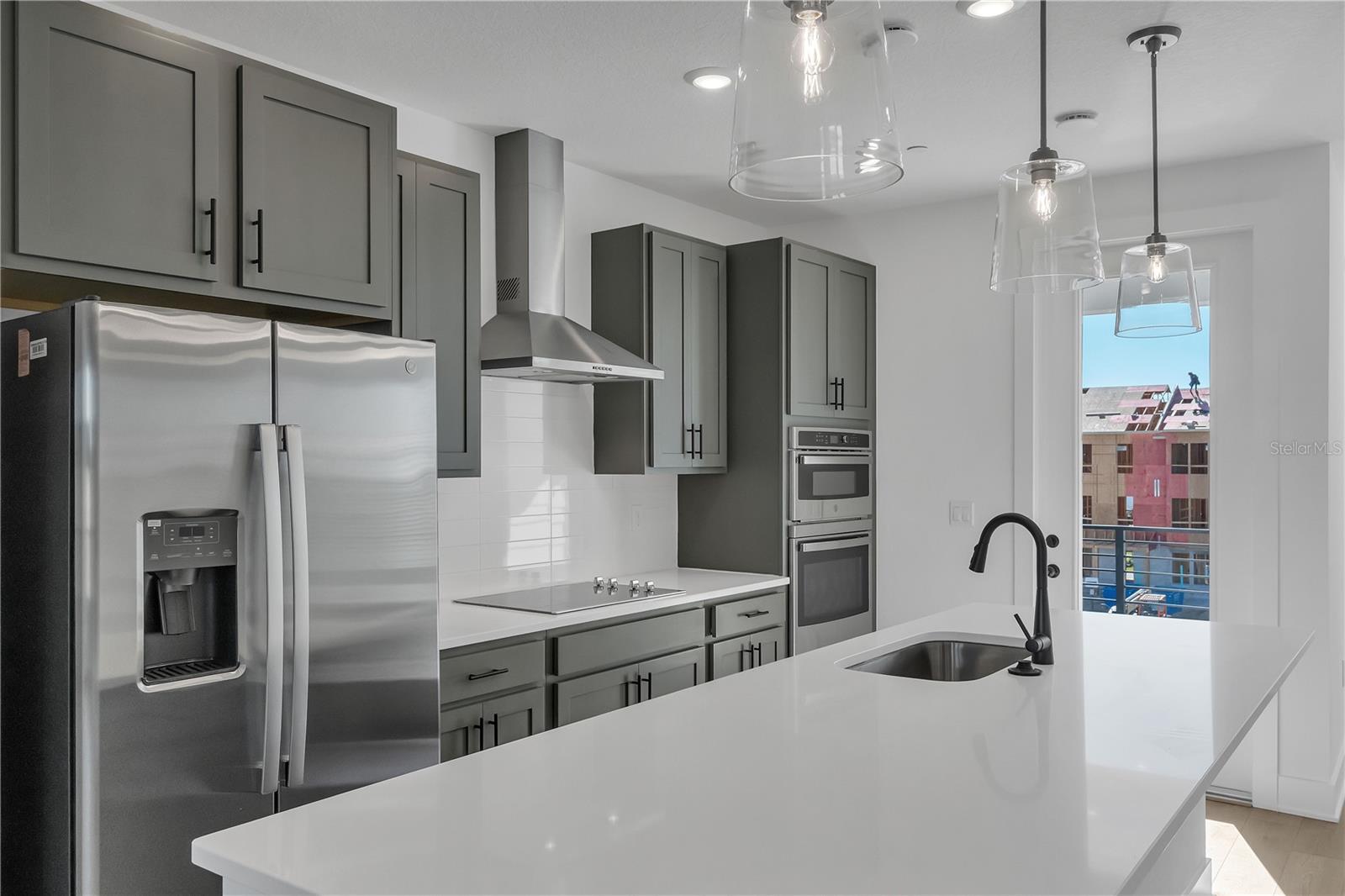 Image 20 of 33 For 15381 Hamlin Park Drive