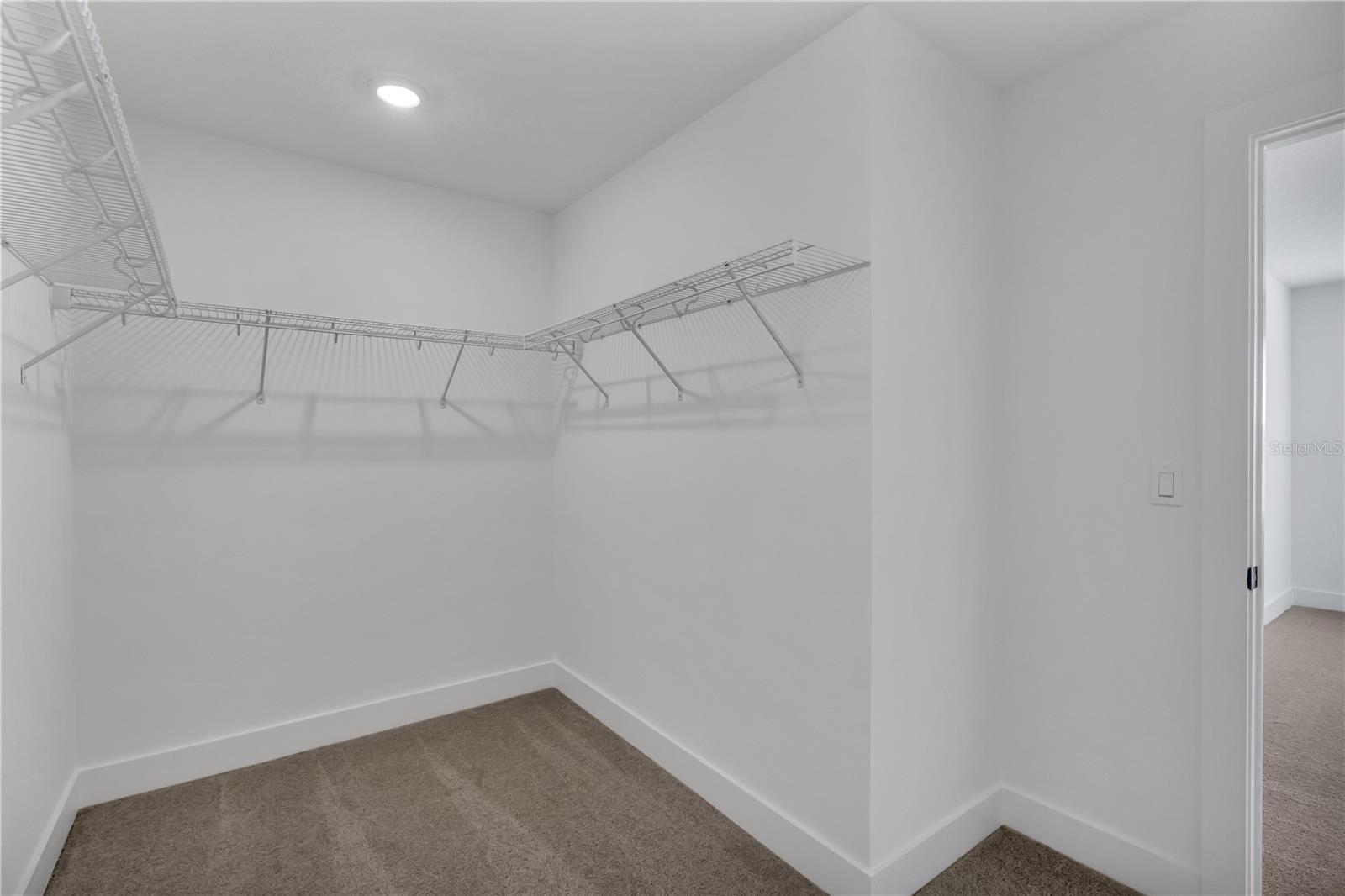 Image 30 of 33 For 15381 Hamlin Park Drive