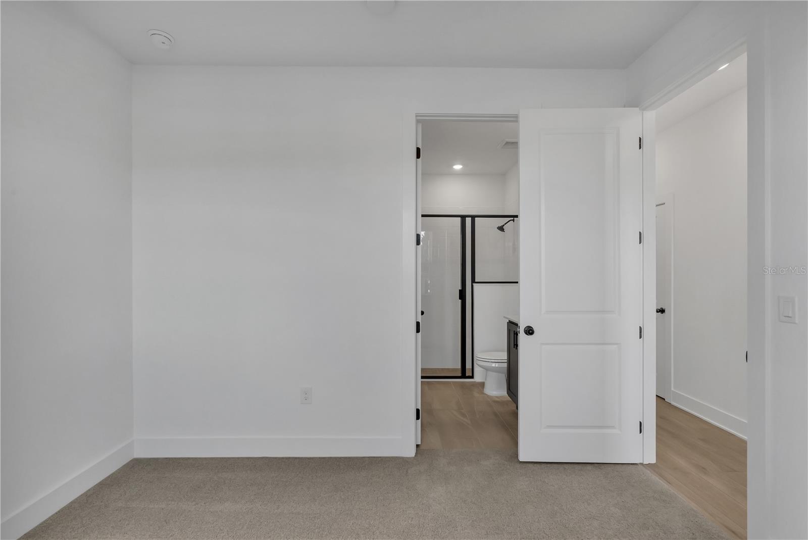 Image 8 of 33 For 15381 Hamlin Park Drive