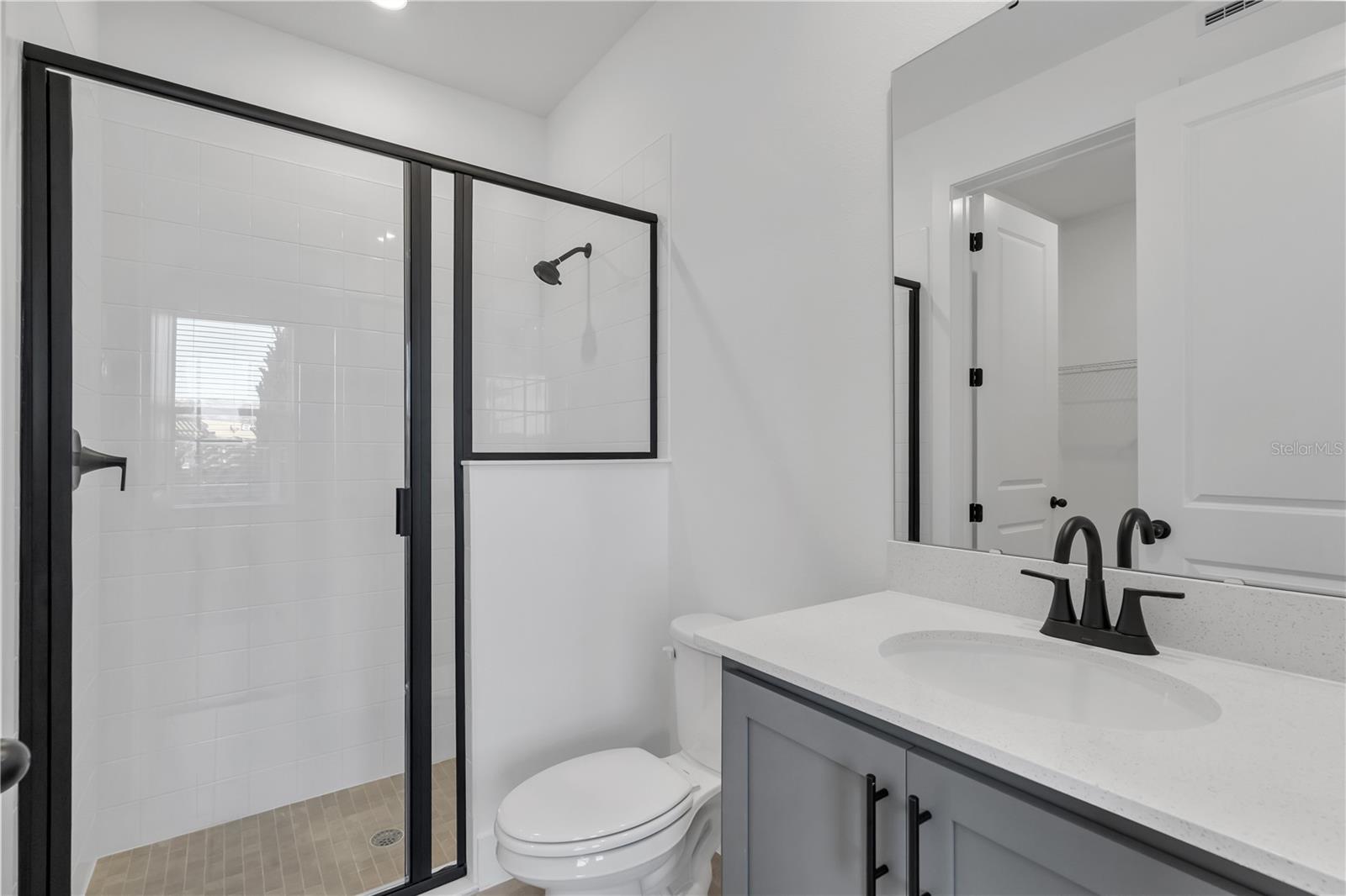 Image 9 of 33 For 15381 Hamlin Park Drive