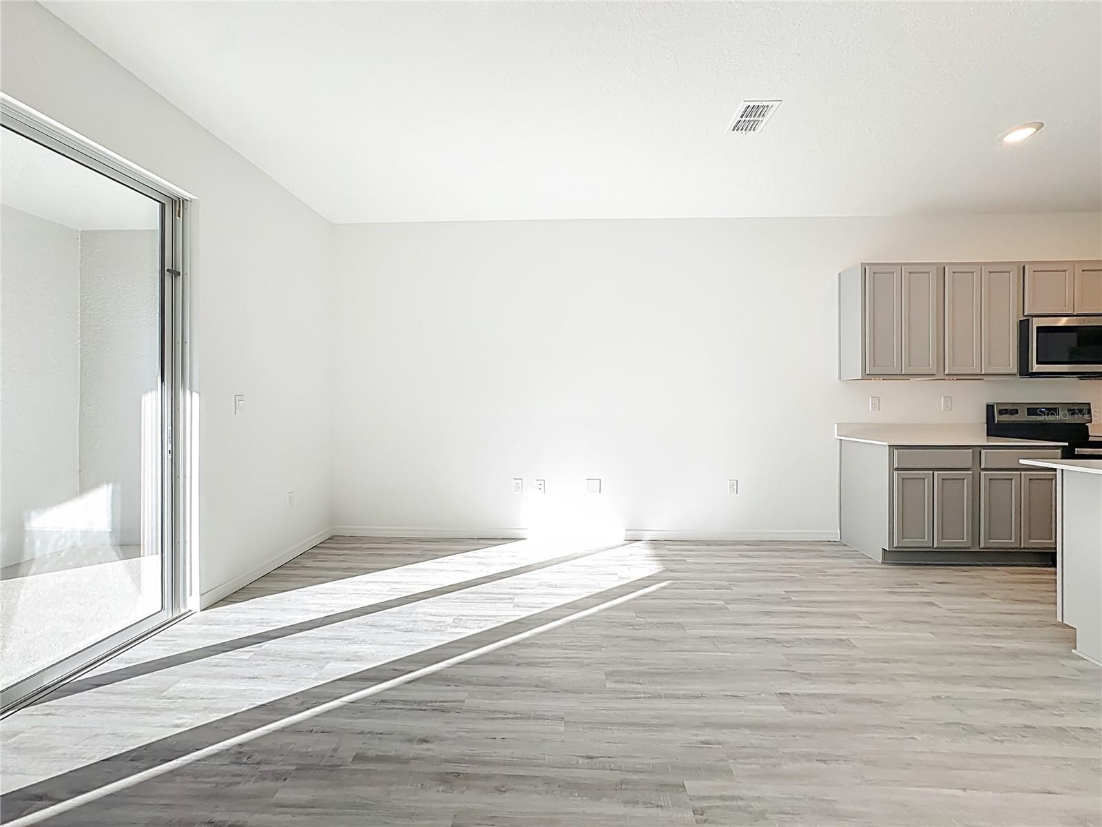 Image 21 of 54 For 2645 Olympic Court