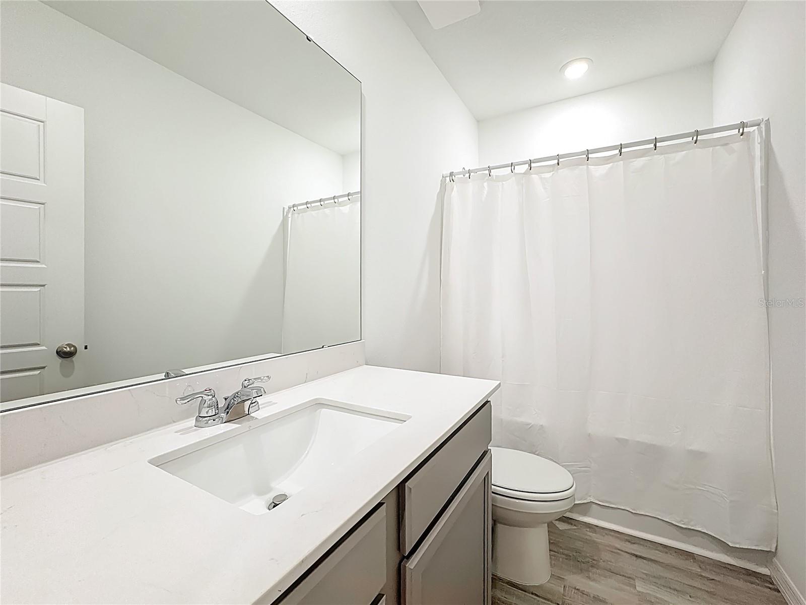 Image 33 of 54 For 2645 Olympic Court