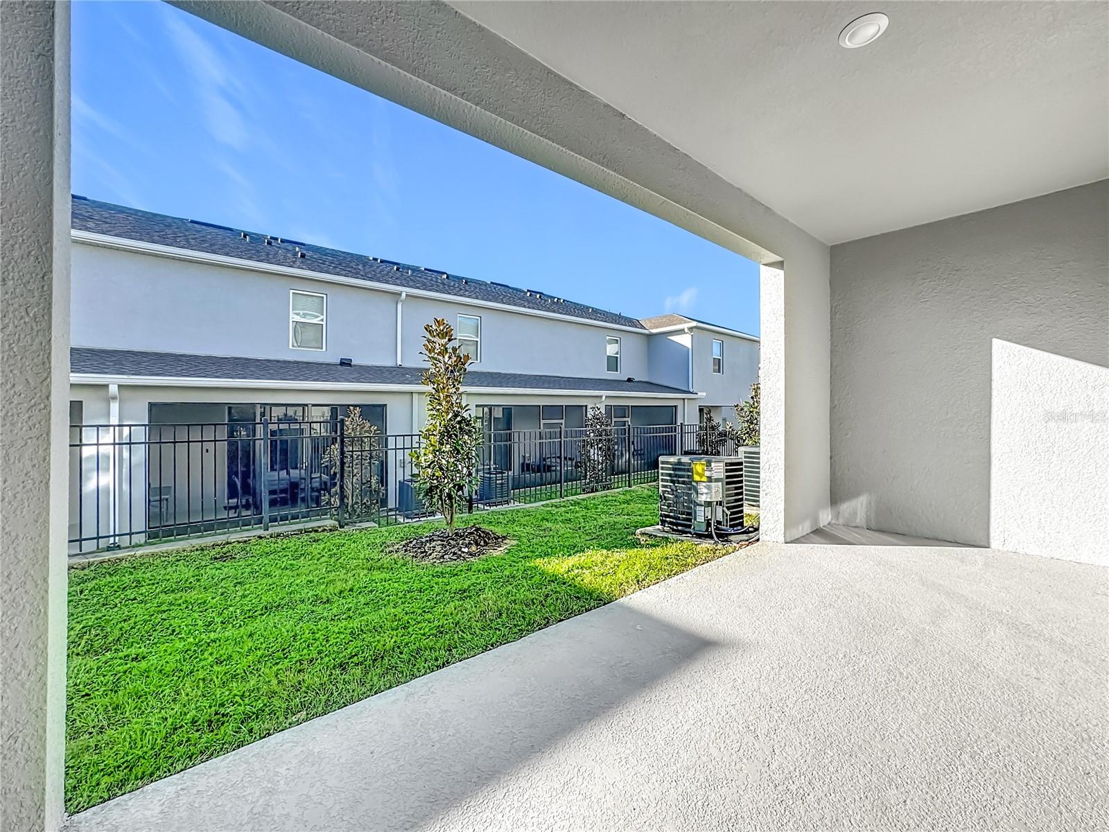 Image 46 of 54 For 2645 Olympic Court