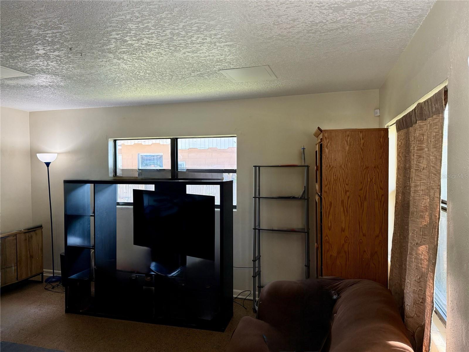 Image 4 of 16 For 6233 Balboa Drive