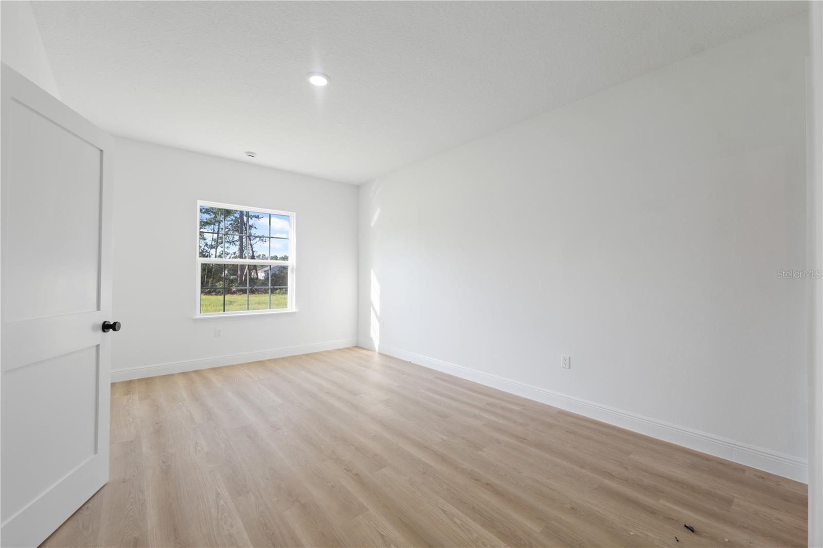 Image 12 of 22 For 7361 Ireland Drive