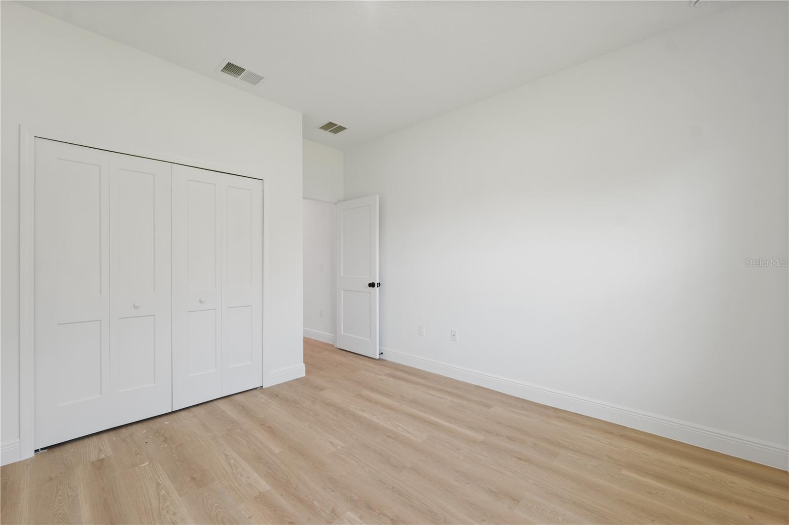 Image 18 of 22 For 7361 Ireland Drive