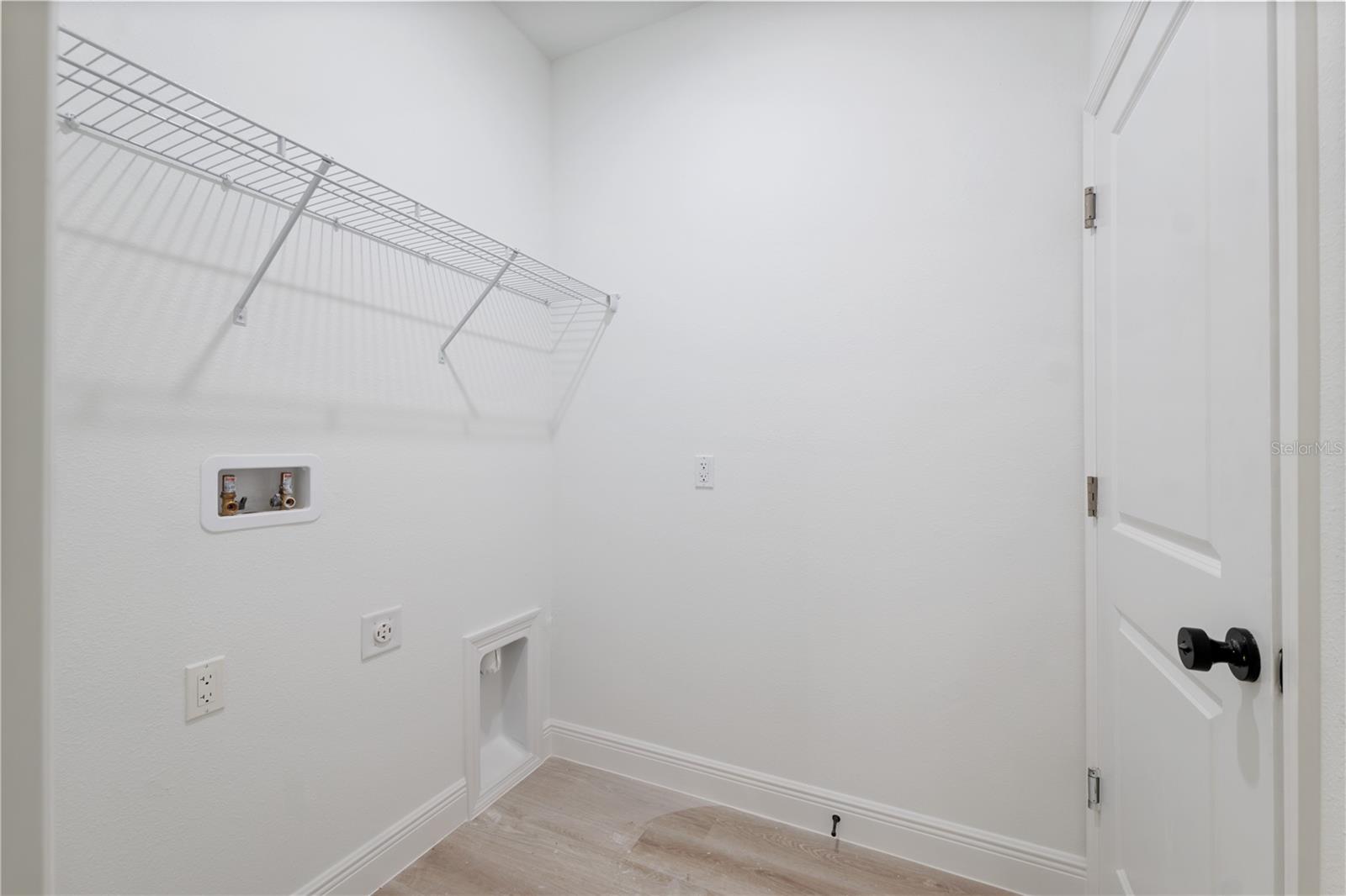 Image 19 of 22 For 7361 Ireland Drive