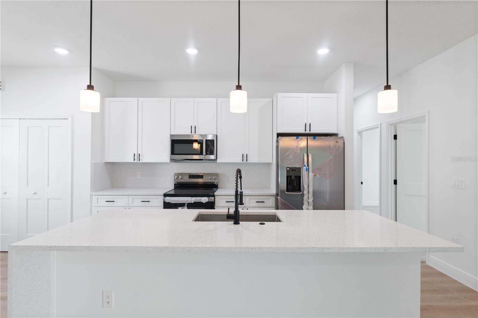 Image 3 of 22 For 7361 Ireland Drive