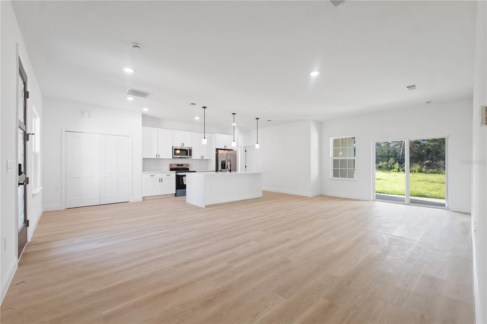 Image 9 of 22 For 7361 Ireland Drive