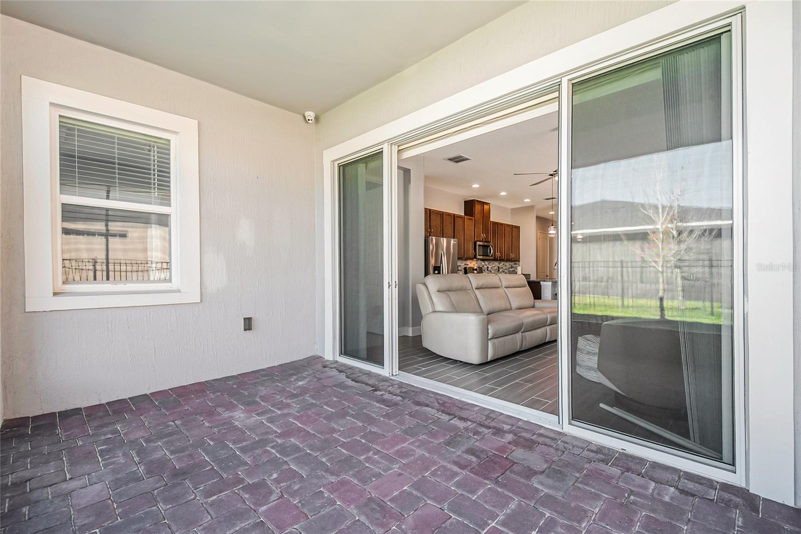 Image 24 of 48 For 2302 Datura Loop