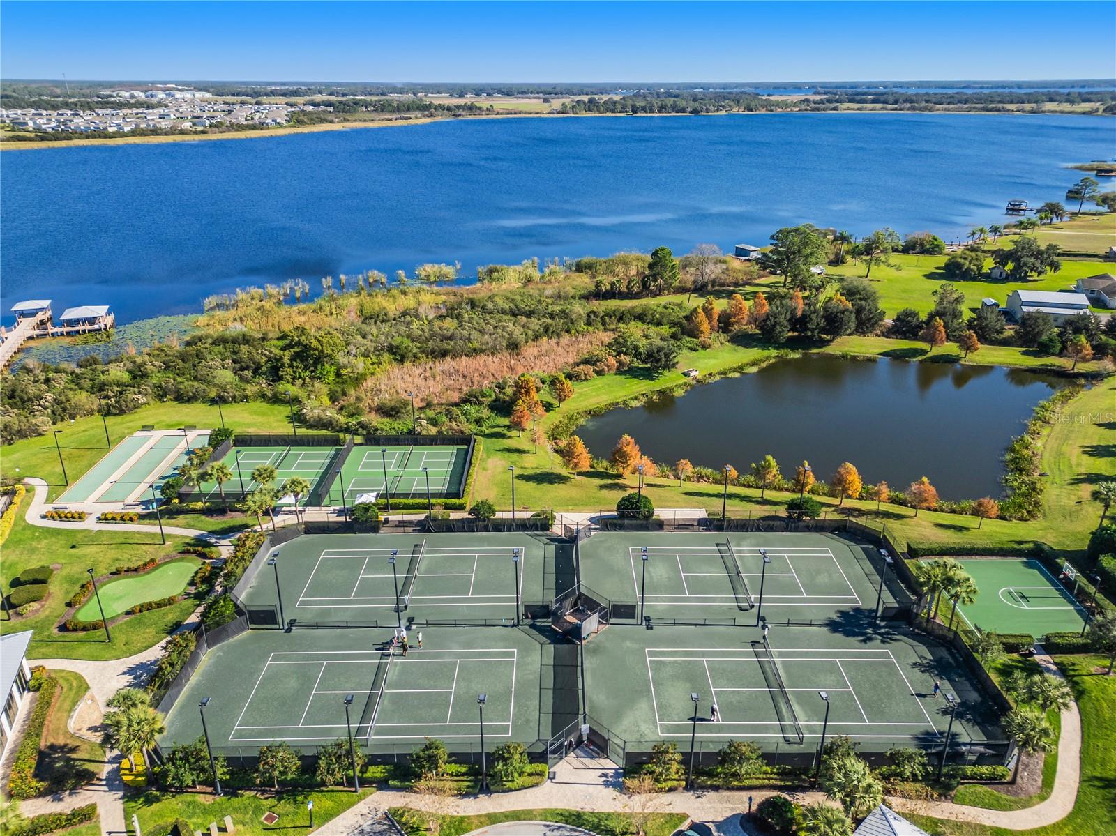 Image 40 of 48 For 2302 Datura Loop