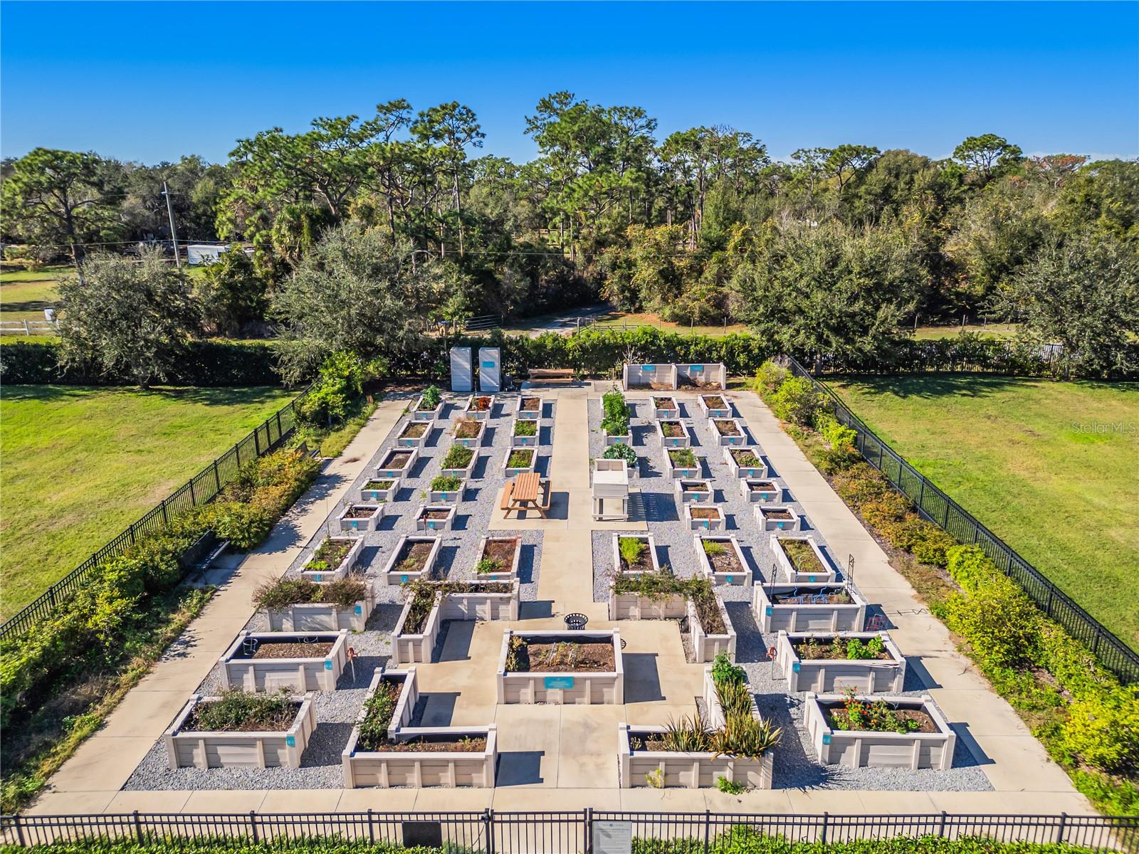 Image 45 of 48 For 2302 Datura Loop