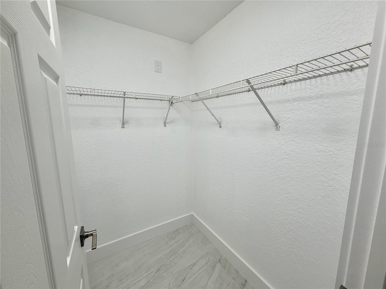 Image 18 of 22 For 1909 Bayport Drive