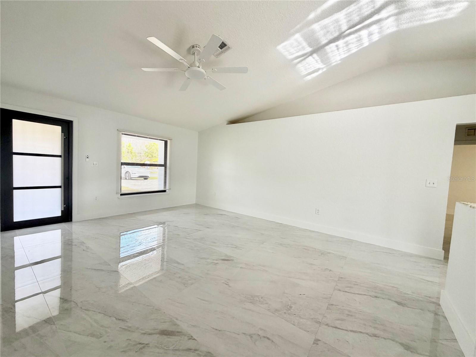 Image 5 of 22 For 1909 Bayport Drive