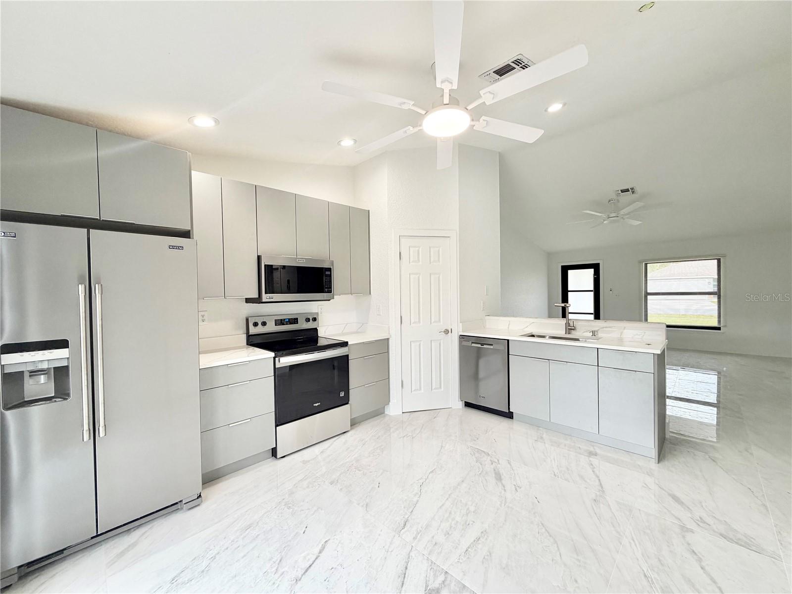 Image 7 of 22 For 1909 Bayport Drive