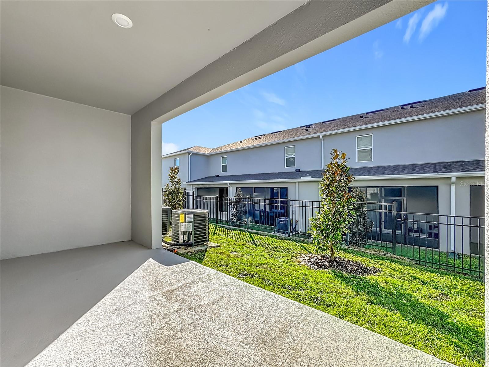 Image 43 of 49 For 2641 Olympic Court