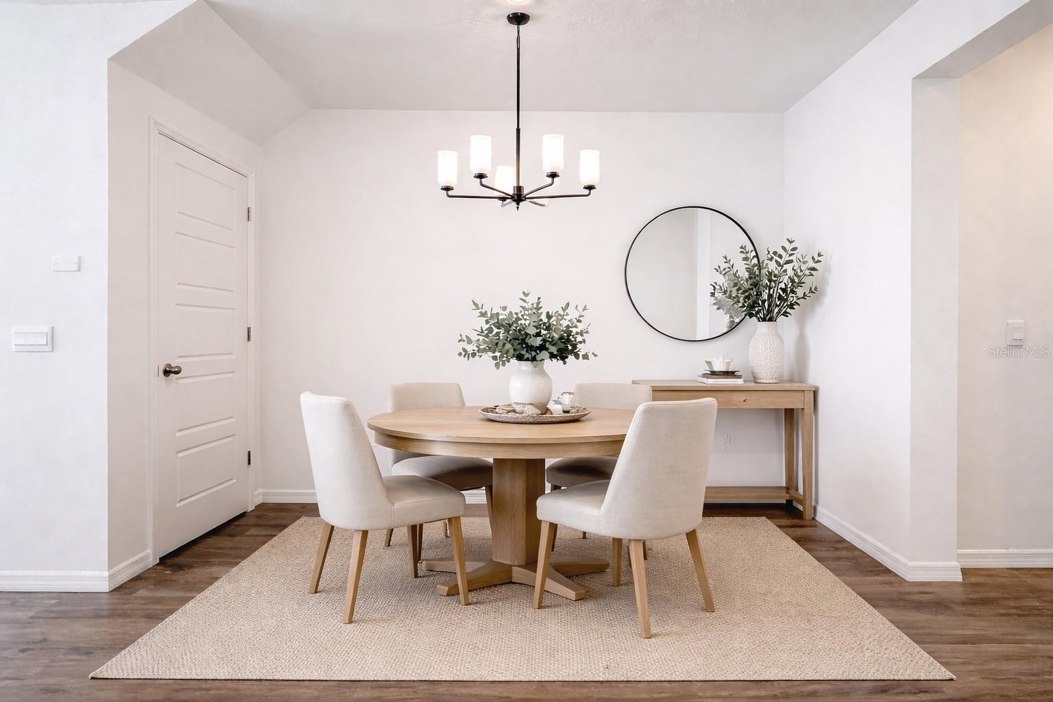 Image 5 of 49 For 2641 Olympic Court