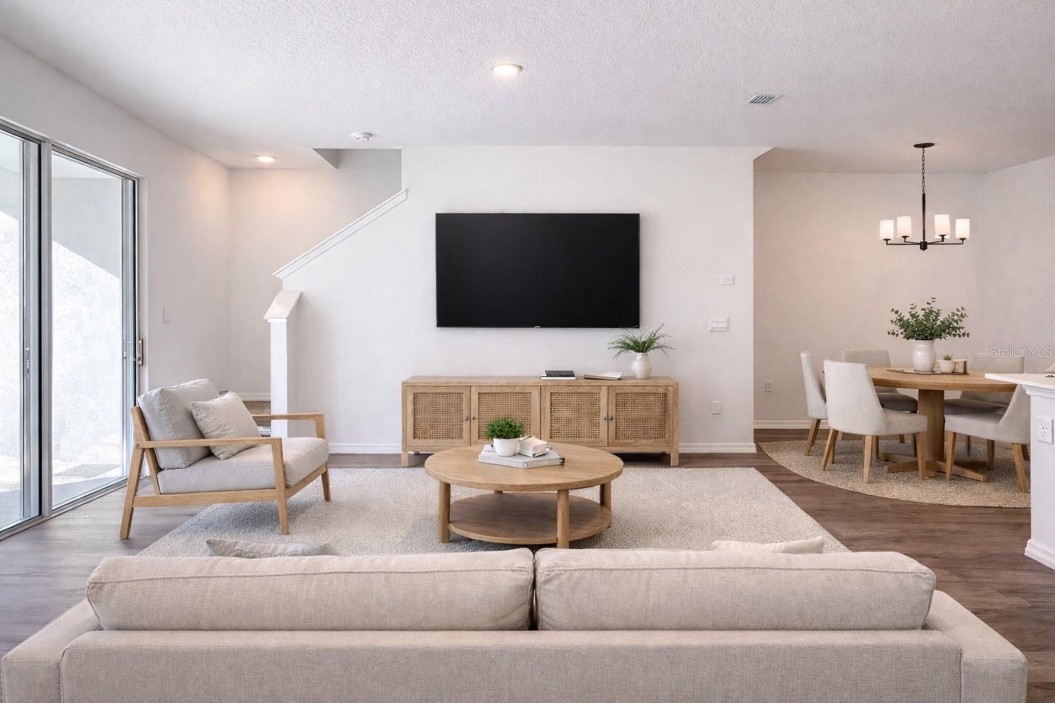 Image 6 of 49 For 2641 Olympic Court