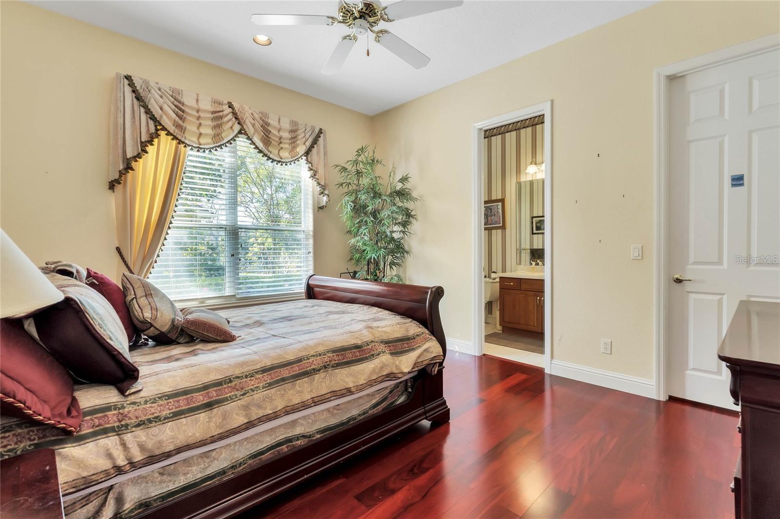 Image 13 of 35 For 9331 Southern Breeze Drive