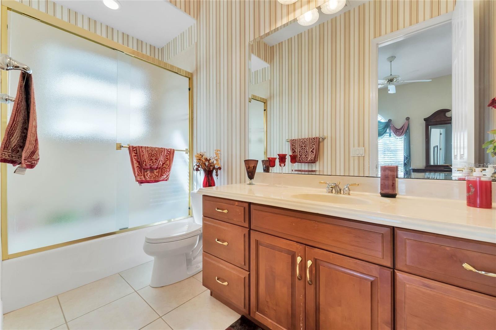 Image 17 of 35 For 9331 Southern Breeze Drive