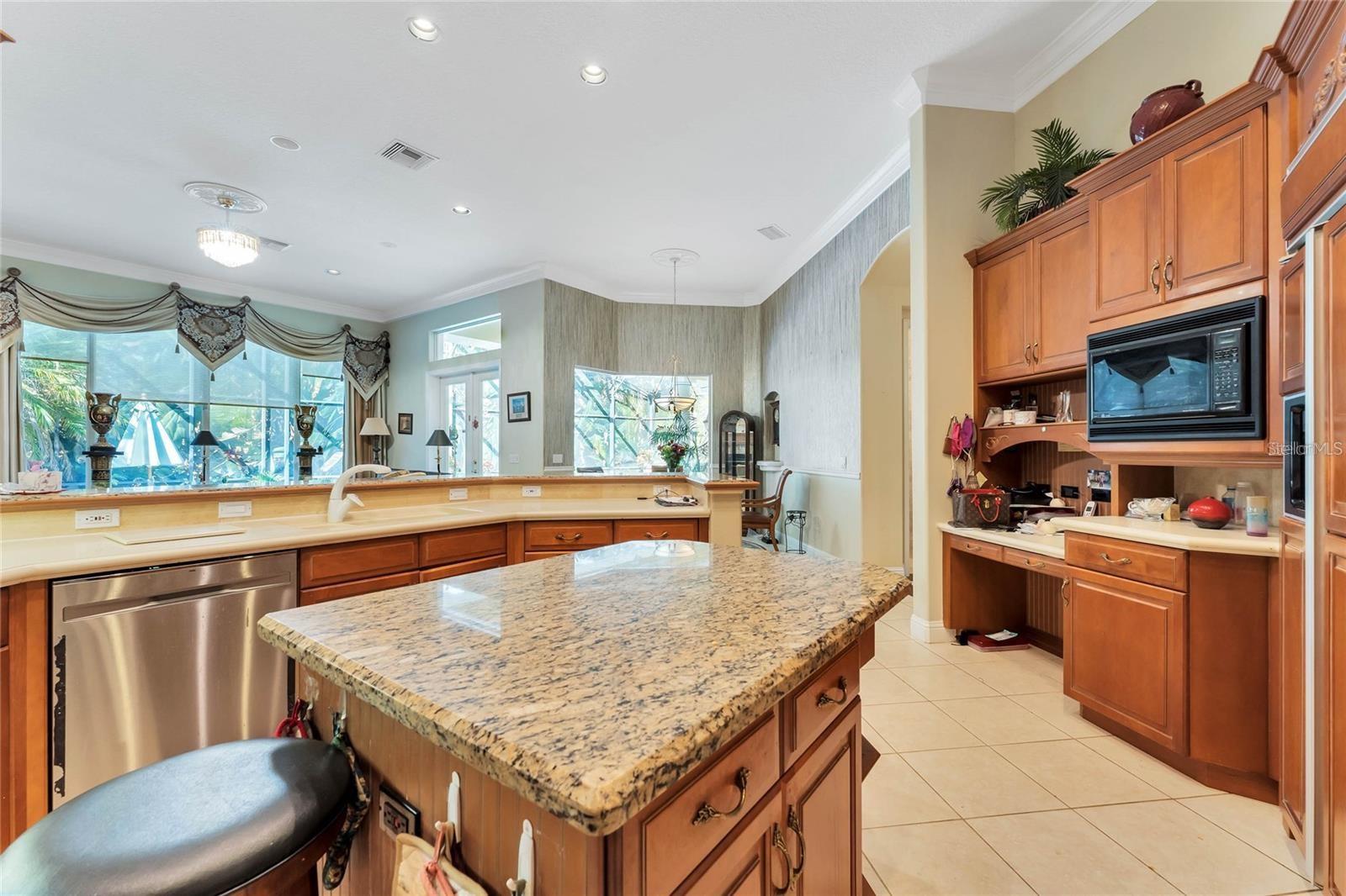 Image 9 of 35 For 9331 Southern Breeze Drive