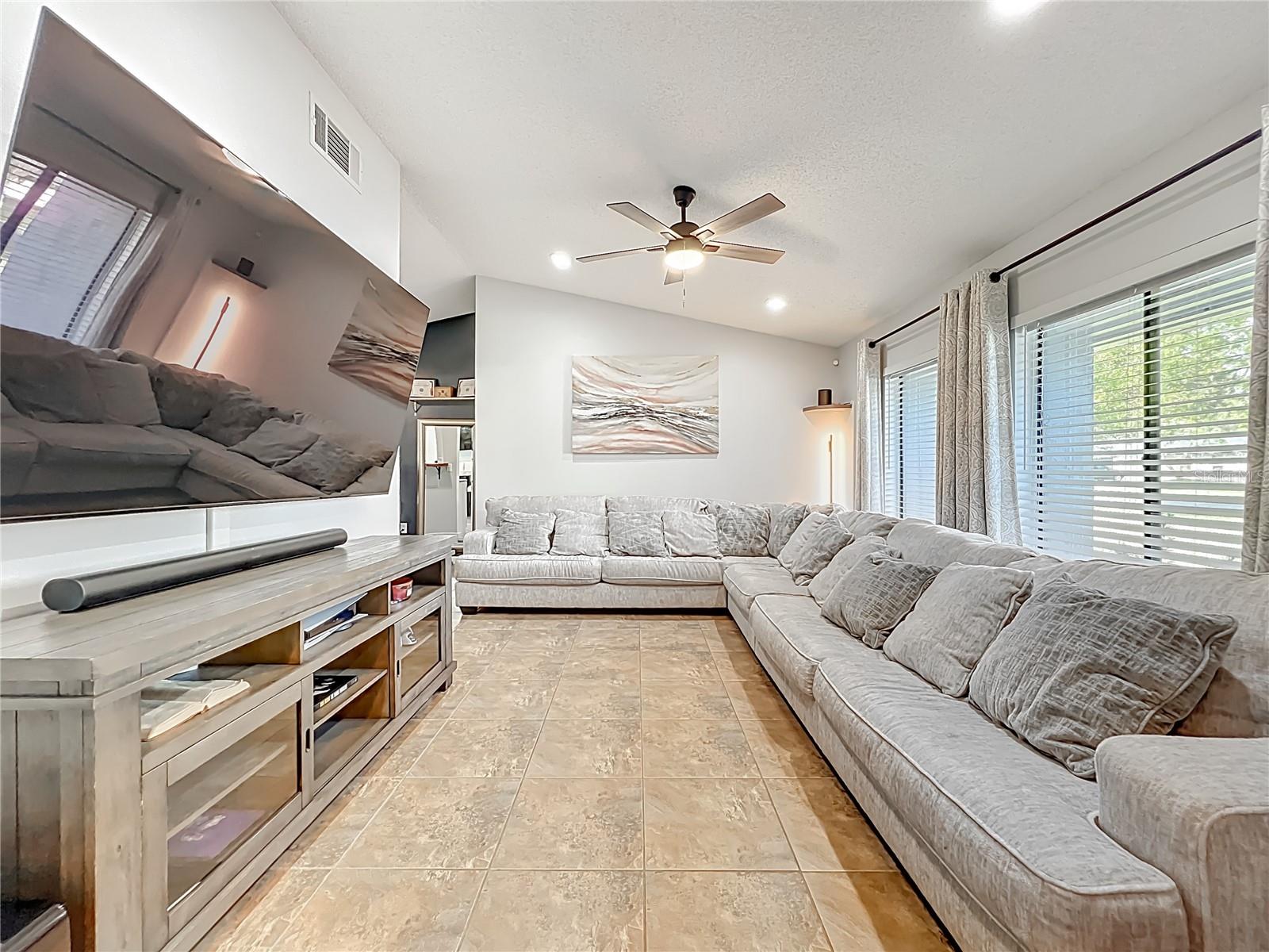 Image 14 of 45 For 4518 Pageant Way