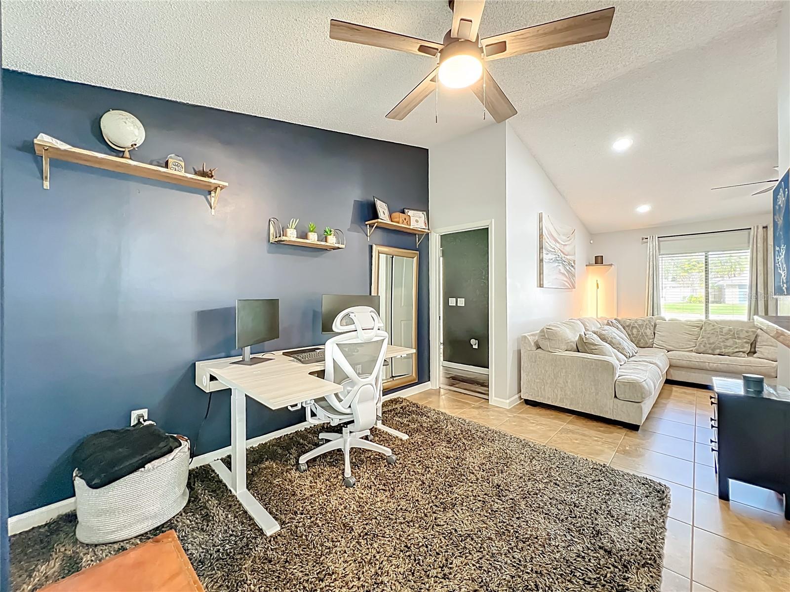 Image 19 of 45 For 4518 Pageant Way