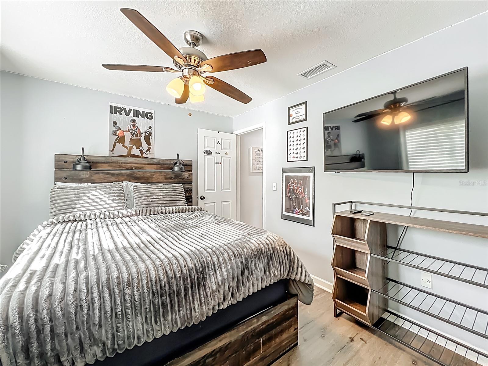 Image 31 of 45 For 4518 Pageant Way