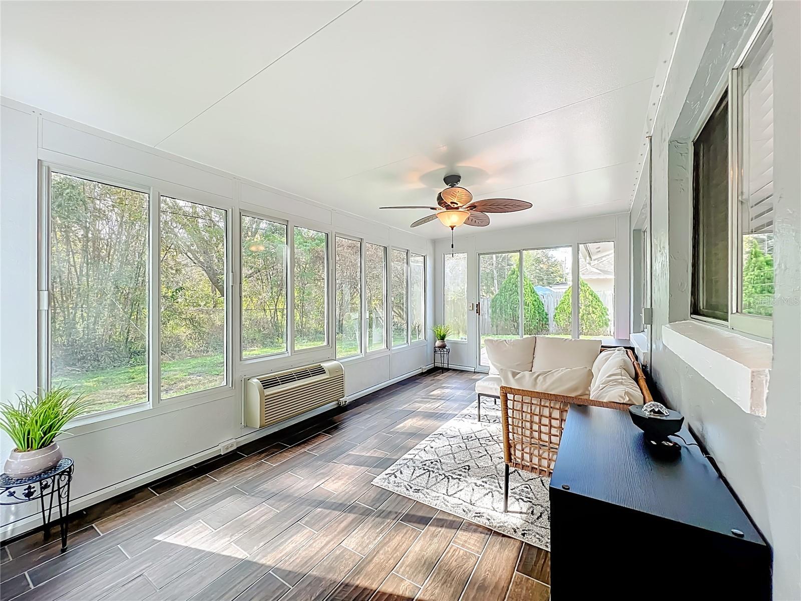 Image 6 of 45 For 4518 Pageant Way