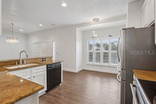 Image 12 of 77 For 5107 122nd Boulevard