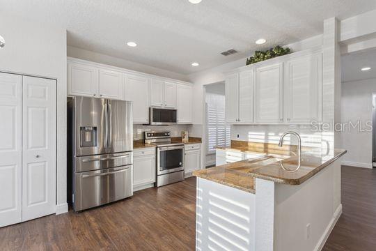 Image 6 of 77 For 5107 122nd Boulevard