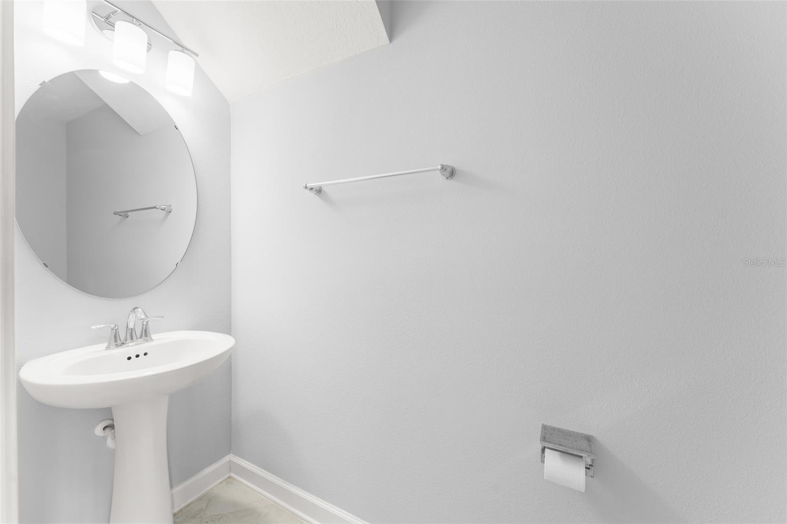 Image 16 of 40 For 1314 Royal St George Boulevard