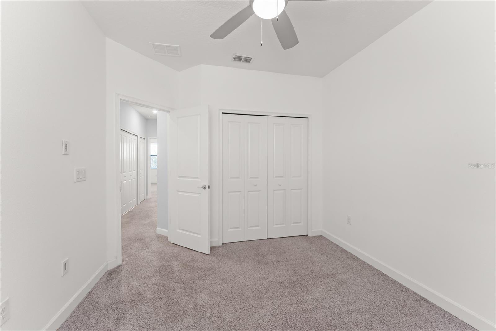 Image 21 of 40 For 1314 Royal St George Boulevard